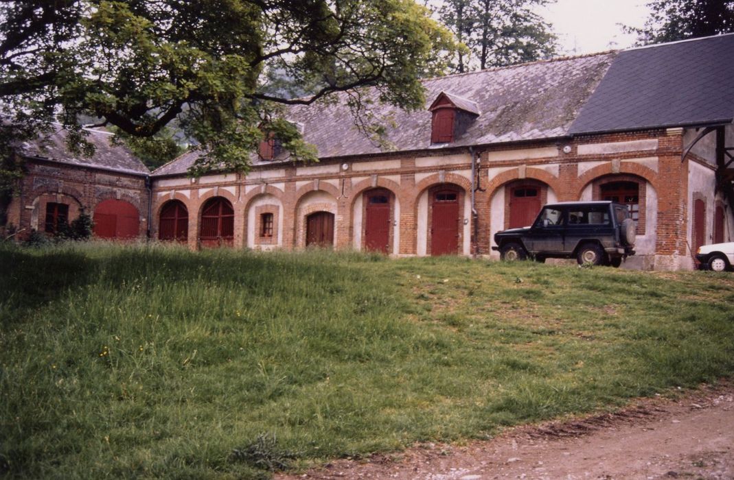 communs nord-est, façade ouest