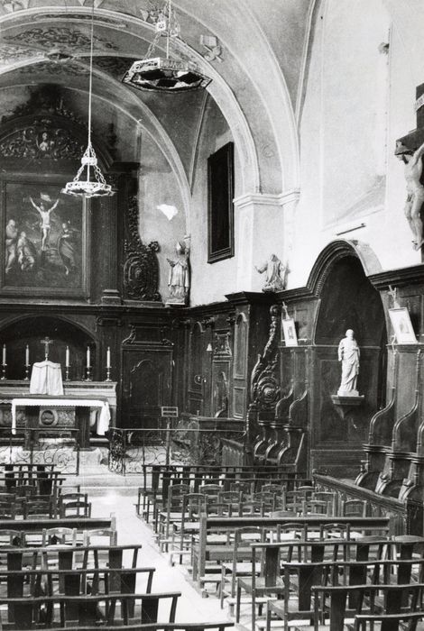 église, vue partielle de la nef