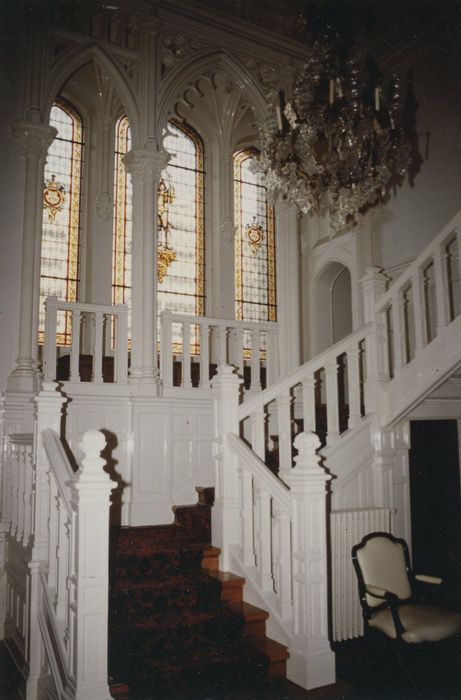 escalier depuis le hall