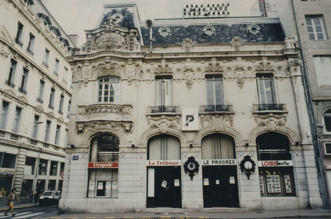 façade sur rue