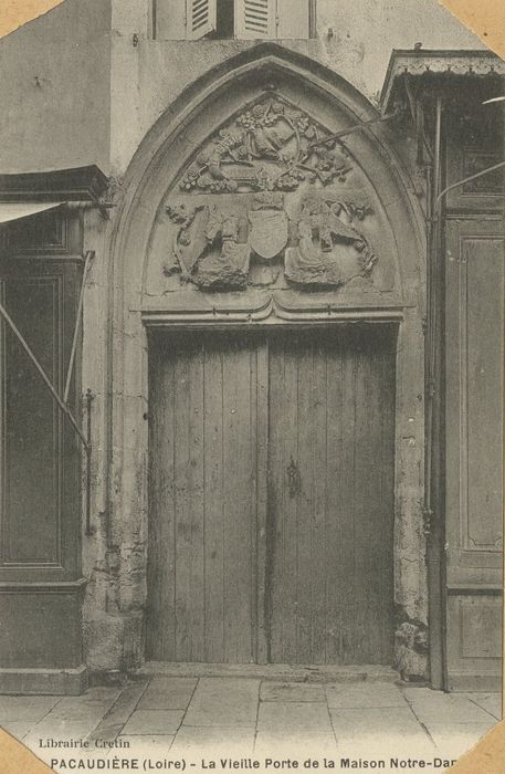 porte d’accès sur rue