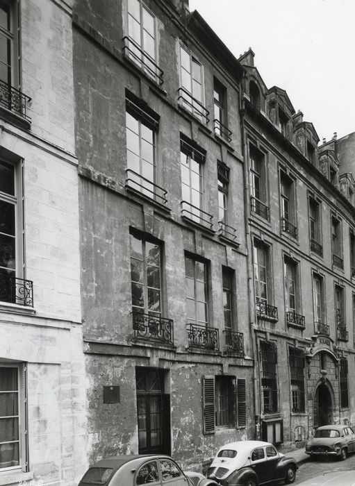 façade sur rue du n°13