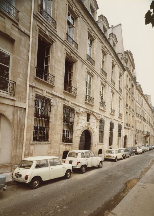 façade sur rue du n°15