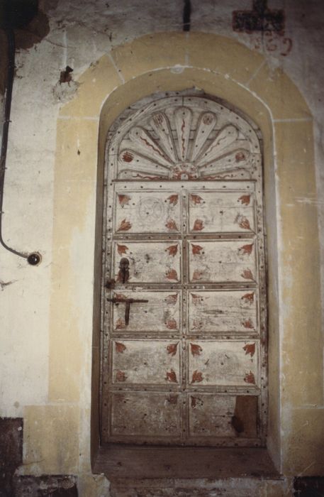 1er étage, chapelle, vantail  de la porte d’accès