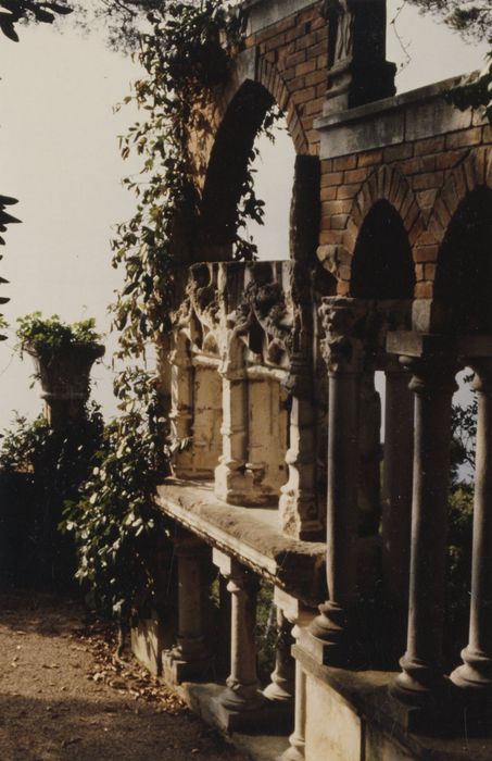 parc, colonnade, vue partielle