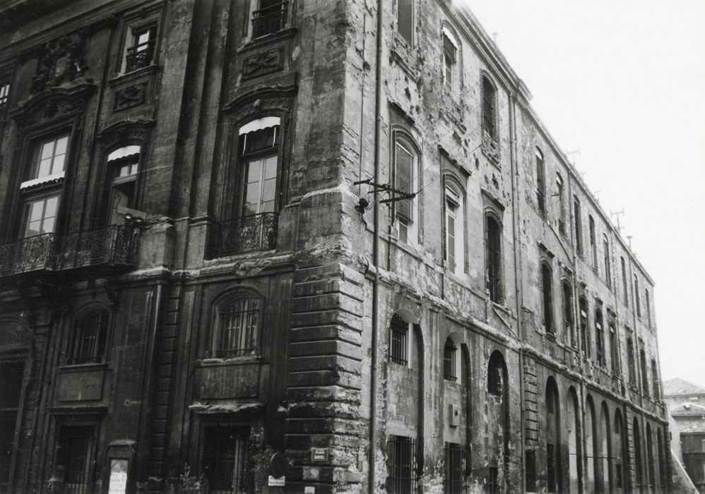 façades nord et ouest, vue partielle