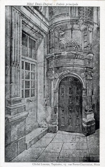 cour intérieure, tourelle d’escalier, vue partielle