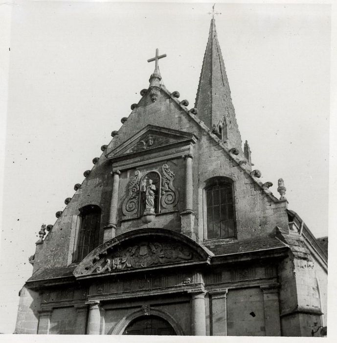 façade nord-ouest, vue partielle