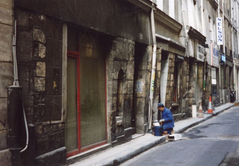 façades sur la rue Dussoubs, vue partielle