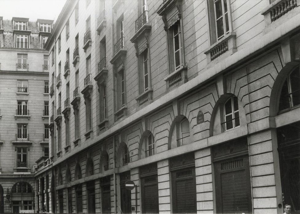 façades sur la rue de Gretry