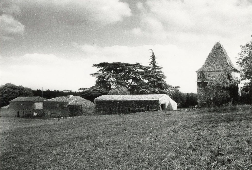 communs, vue générale depuis le Nord-Ouest