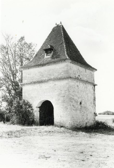 pigeonnier, façades sud-ouest, sud-est