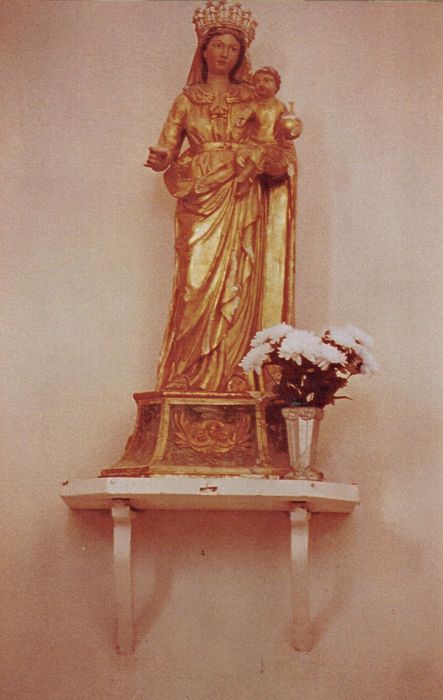 Statue : Vierge à l'Enfant