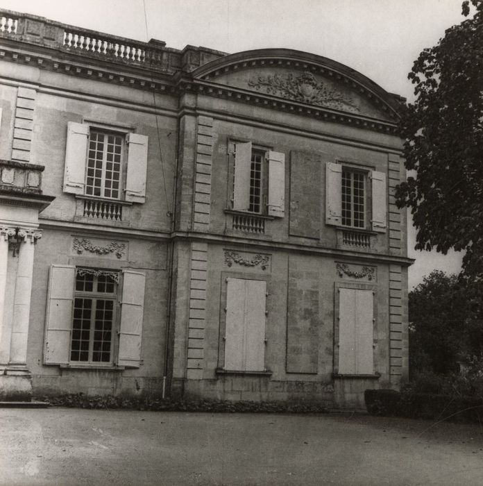 façade sud-ouest, vue partielle