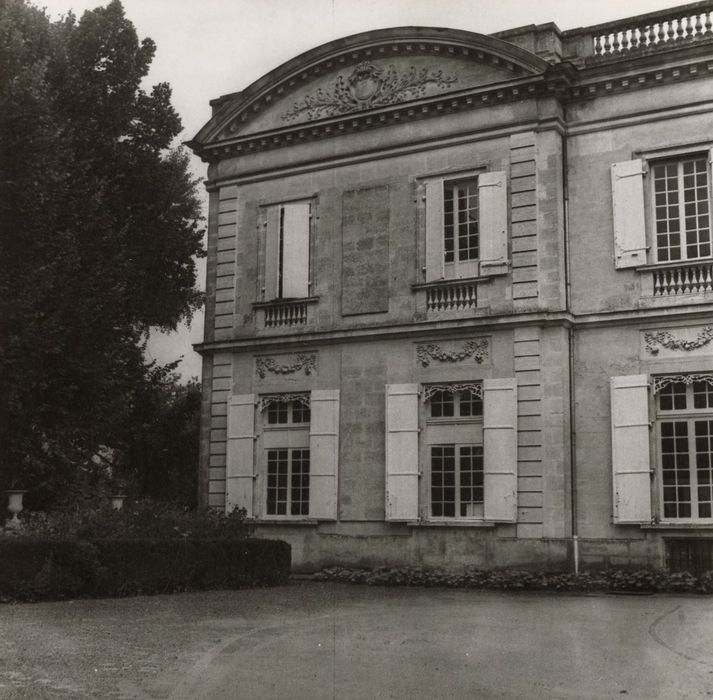 façade sud-ouest, vue partielle