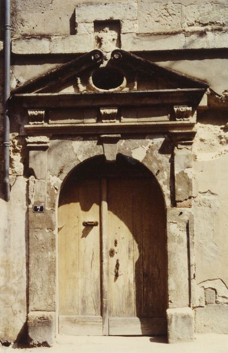 porte d’accès sur rue