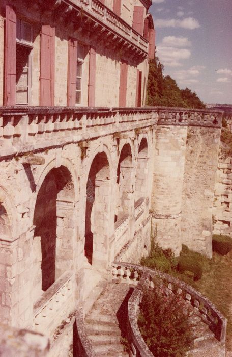 façade sud, vue partielle