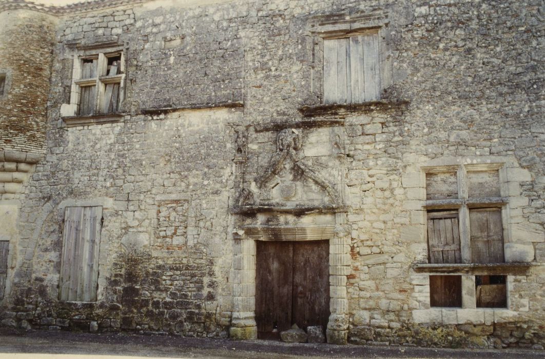 façade nord, vue partielle