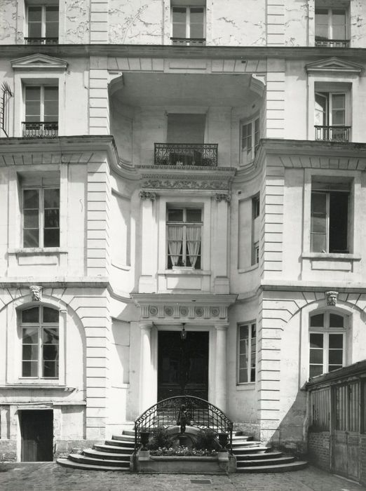 façade sur cour