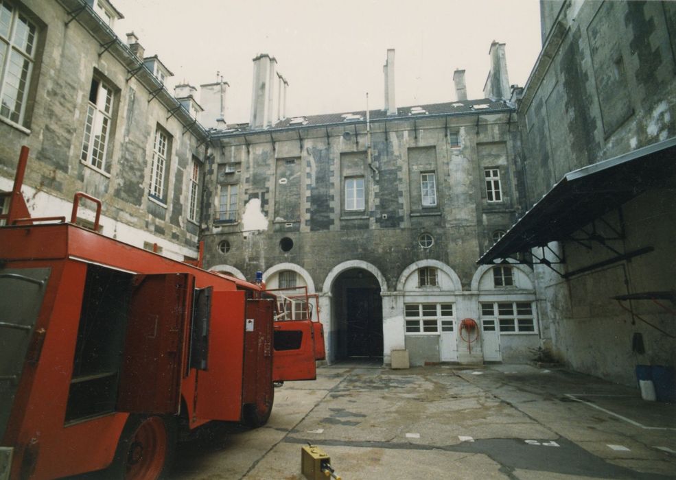 façades sur cour du n°7