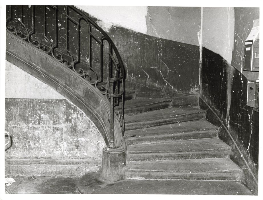 escalier, détail du départ de la rampe