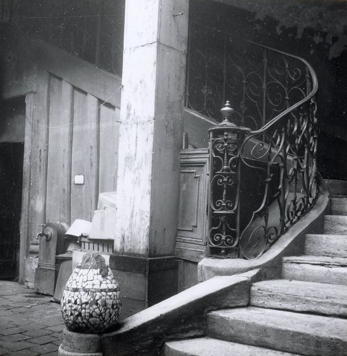 escalier, détail du départ de la rampe