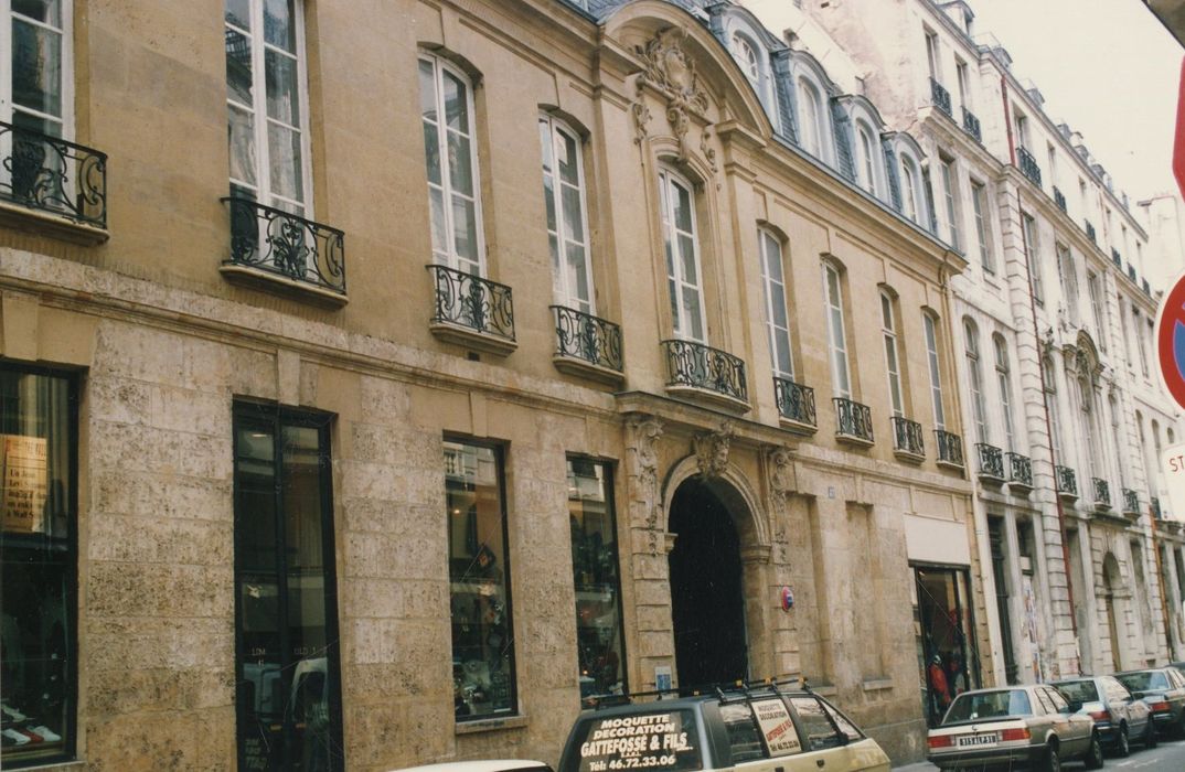 façade sur rue