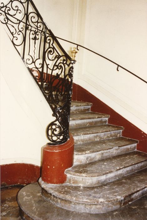 escalier monumental, détail de la rampe