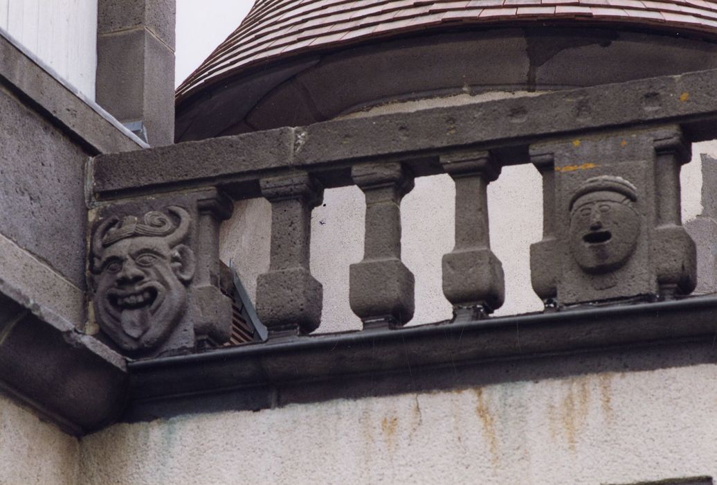 balustrade sud de la terrasse, détail