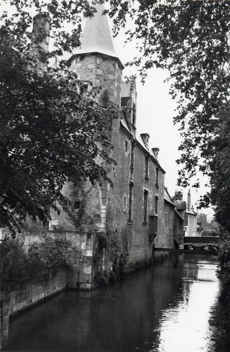 hôtel de Saillant, façade nord