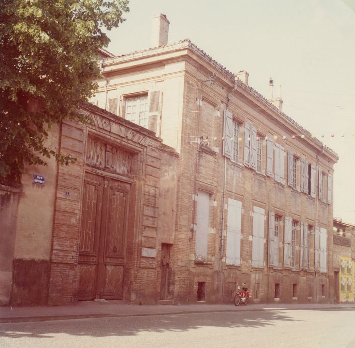 façade sur rue