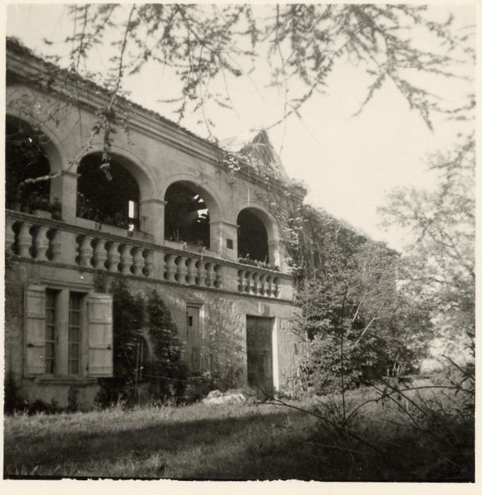 façade sud, vue partielle