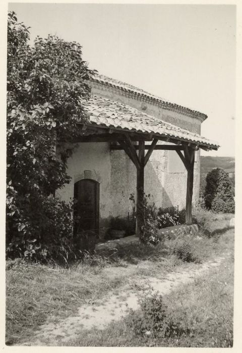 façade latérale sud, vue partielle