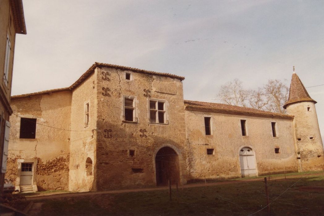 bâtiment annexe est, façade est