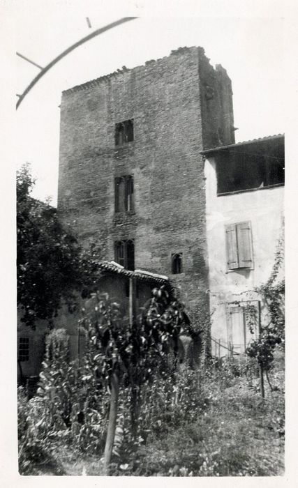 vue partielle de la tour