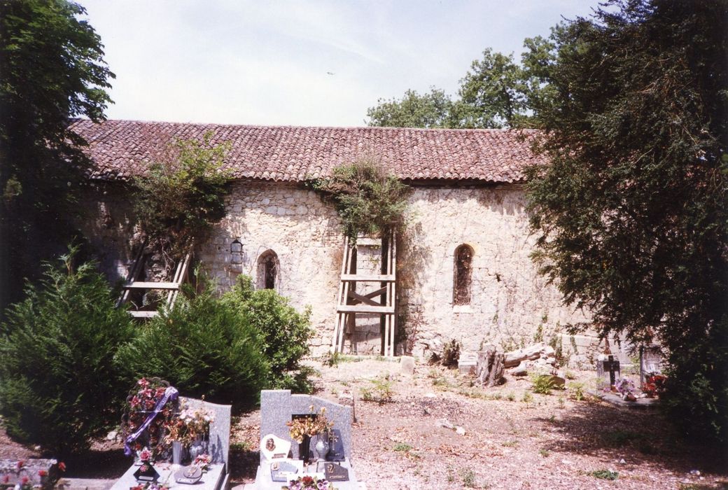 façade latérale sud-est, vue partielle