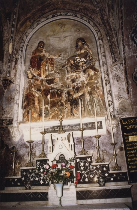 chapelle nord, haut-relief : Trinité (?)