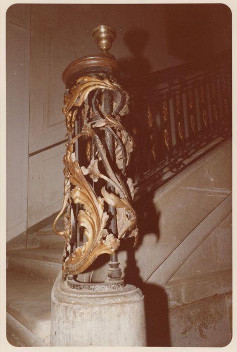 escalier d’honneur, détail du départ de la rampe