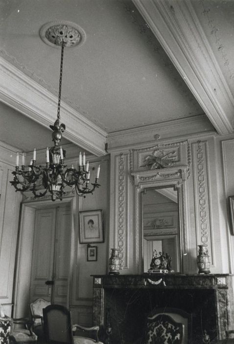 grand salon, vue partielle du décor