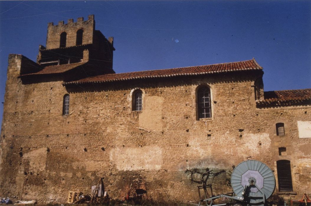 façade latérale sud, vue partielle