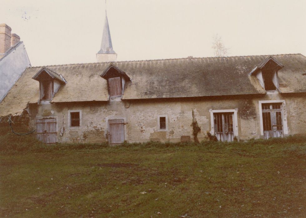 cour du colombier, bâtiments situés au nord, façade sud, vue partielle