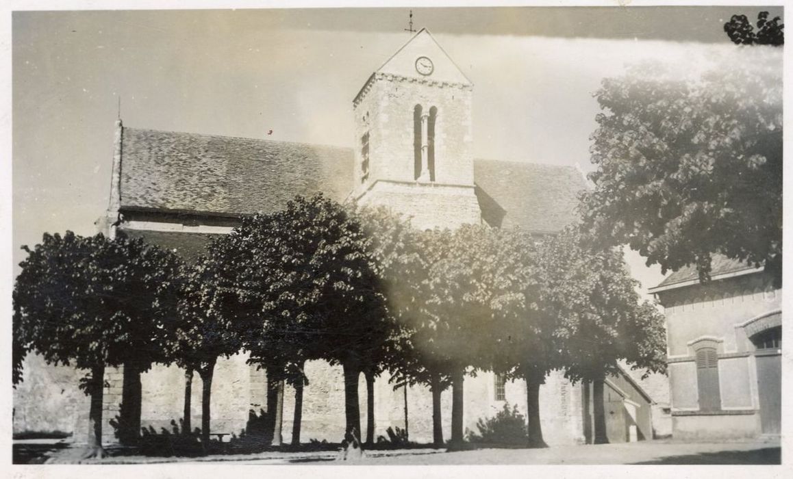 façade latérale est, vue partielle