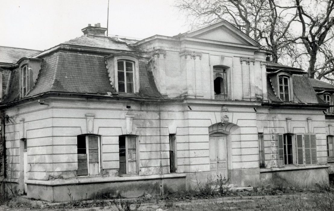 façade nord-est de l’avant-corps central