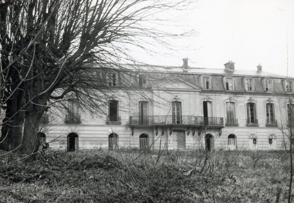 façade sud-ouest, vue partielle