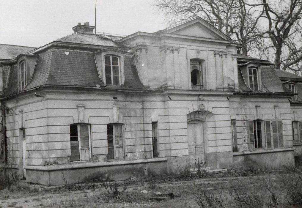 façade nord-est de l’avant-corps central