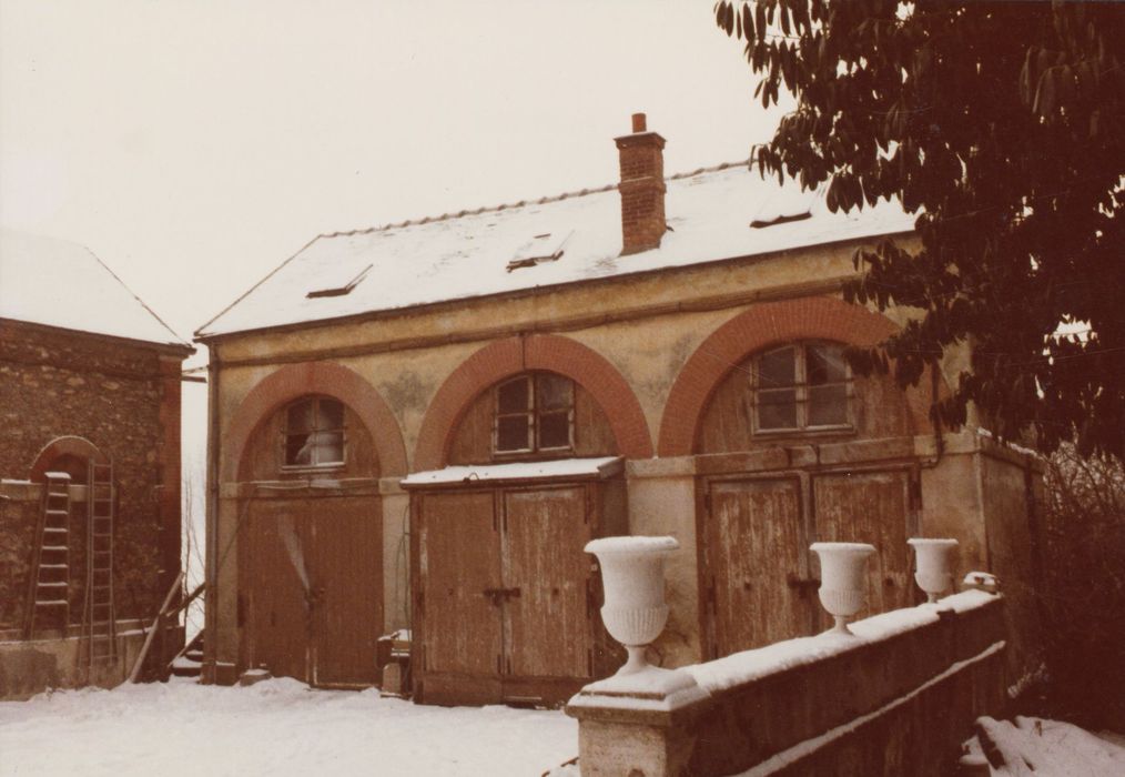 communs, pavillon ouest, façade est