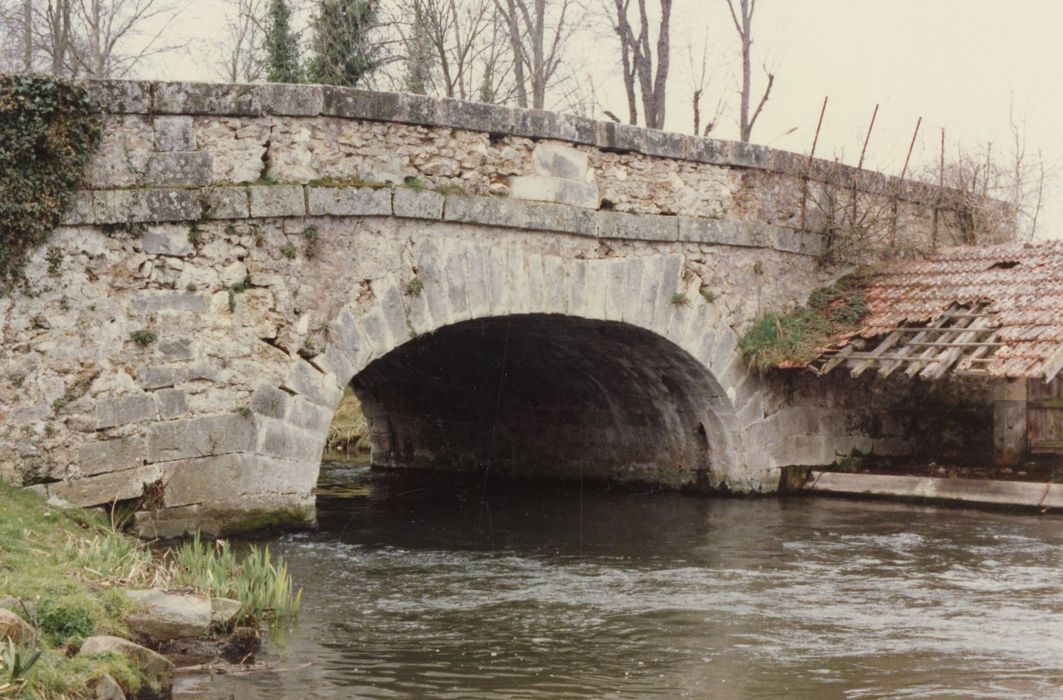 vue générale du pont en aval