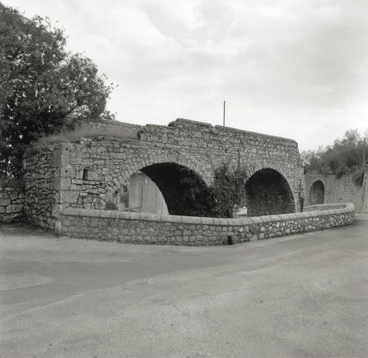 ancien pont permettant l’arrivée des wagonnets