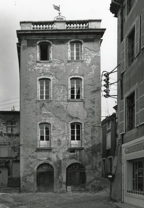 façade sur rue