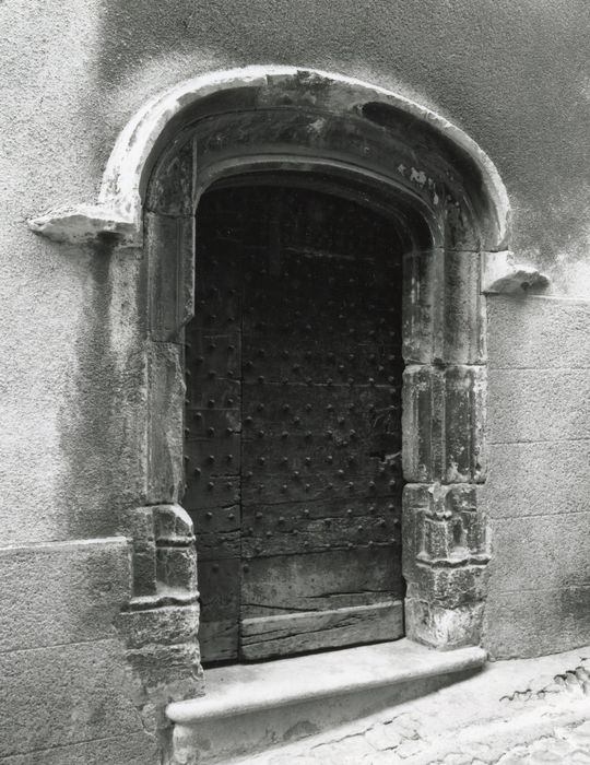 porte d’accès rue du Château